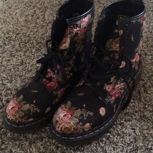 Floral doc martens